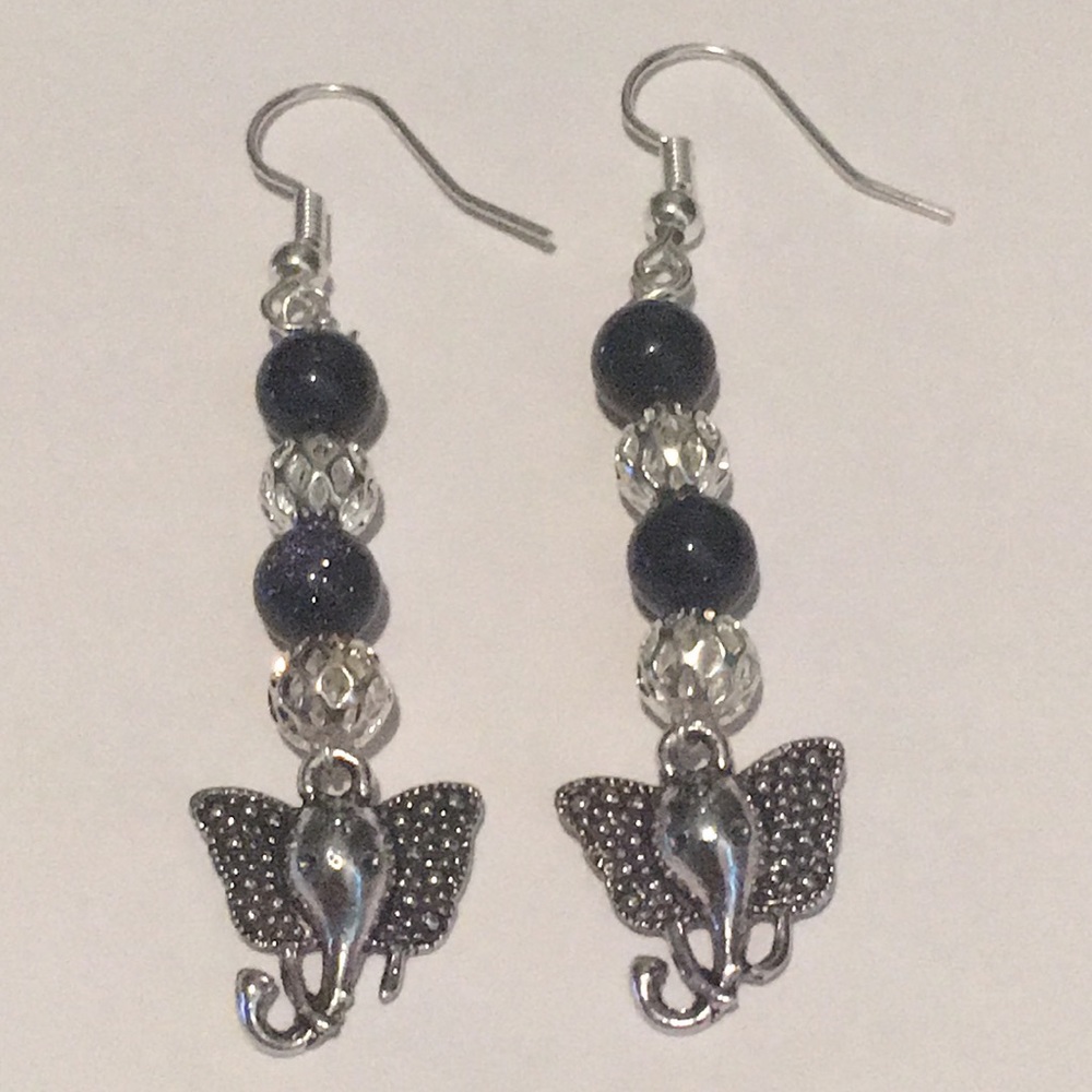 Earrings - Picture 2 of 3
